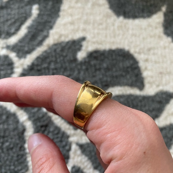 Amazing Chunky Ring - Picture 2 of 6